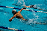 中国选手在奥运会游泳比赛中夺得多项冠军